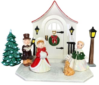 c1966 7 pc Handmade Ceramic Christmas Carolers Holiday Decoration Vignette