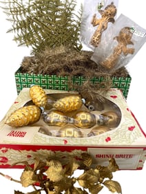 23 pc 1960s Shiny Brite Glass Ornaments, Golden Metal Tinsel Garland & Plastic Wreath Decorations