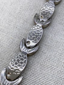 31.3 Gram Sterling Silver Seaside Swimming Fish Bracelet
