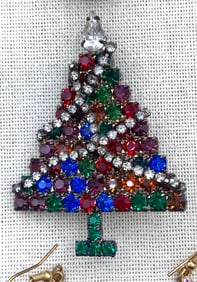 13 pc Vintage Christmas Pin and Earring Jewelry Holiday Season Collection
