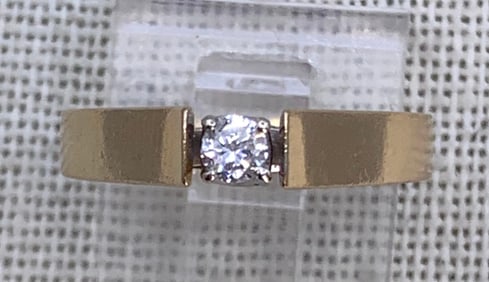 Refined 14k Yellow Gold Round Diamond Solitaire Ring