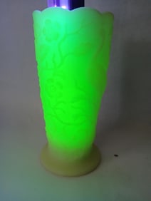 Fenton Satin Burmese Custard Uranium Peacock Garden Floral Scalloped Vase w/ Original Label