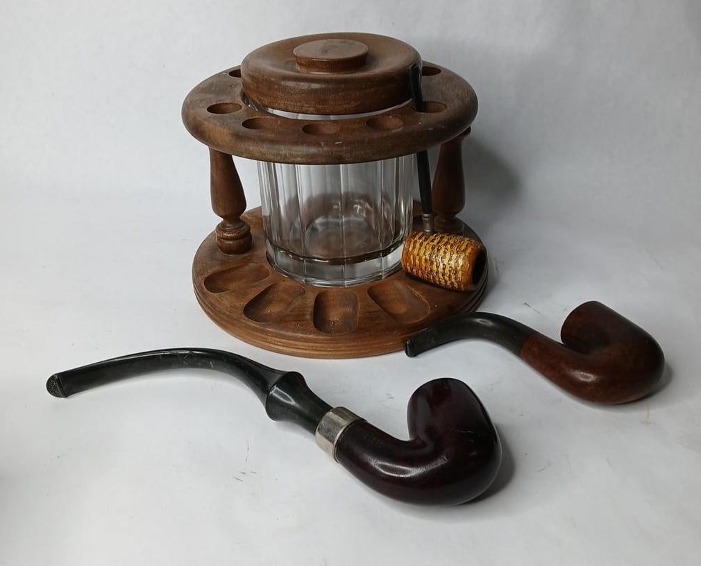 Estate Pipes and Humidor Stand Inc. Curved Imperial, Curved Falcon and H & B Toasted Pipes (1 of 9)