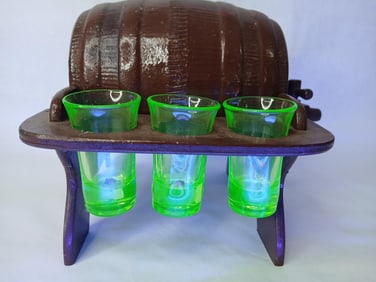 Mid Century Modern Ceramic Whiskey Barrel Keg Decanter Set in Stand w/ 6 Uranium Shot Glasses