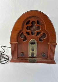 Thomas Collectors Edition Serialized Table Top Retro Radio Cassette Player