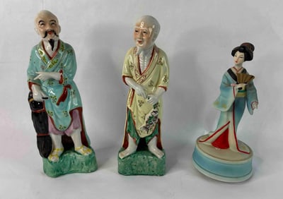 Porcelain Geisha Girl Music Box Figurine, Chinese Famille Rose Porcelain Deco Figurines