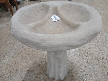 Cement Garden Pedestal Comparted Bird Bath