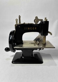 Singer Childs Sewing Machine