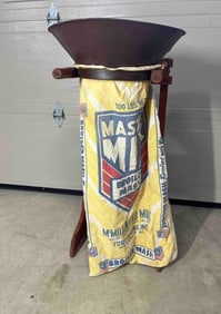 Fitch MFG Co. Gem Feed Sack Filling Stand