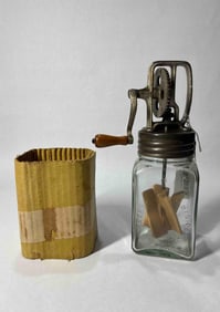 Original Dazey 1qt glass butter churn