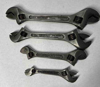 4- Double-End Crescent wrenches