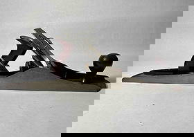 Stanley No 6 Plane: Bailey smooth bottom in excellent condition. 17.5 inches long