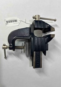 Stanley No 765-V Jaw Clamp Vise w Anvil