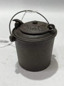 Salesman Sample Glue Pot