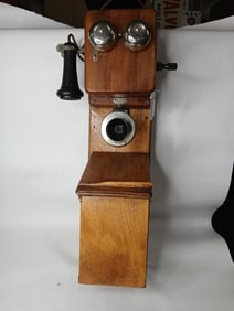 Western Electric Phone Co. Oak Hand Crank Wall Phone