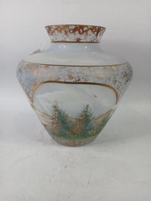 Fenton Connoisseur Collection After the Rain Vase