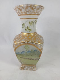 Fenton Connoisseur Art Glass Vase