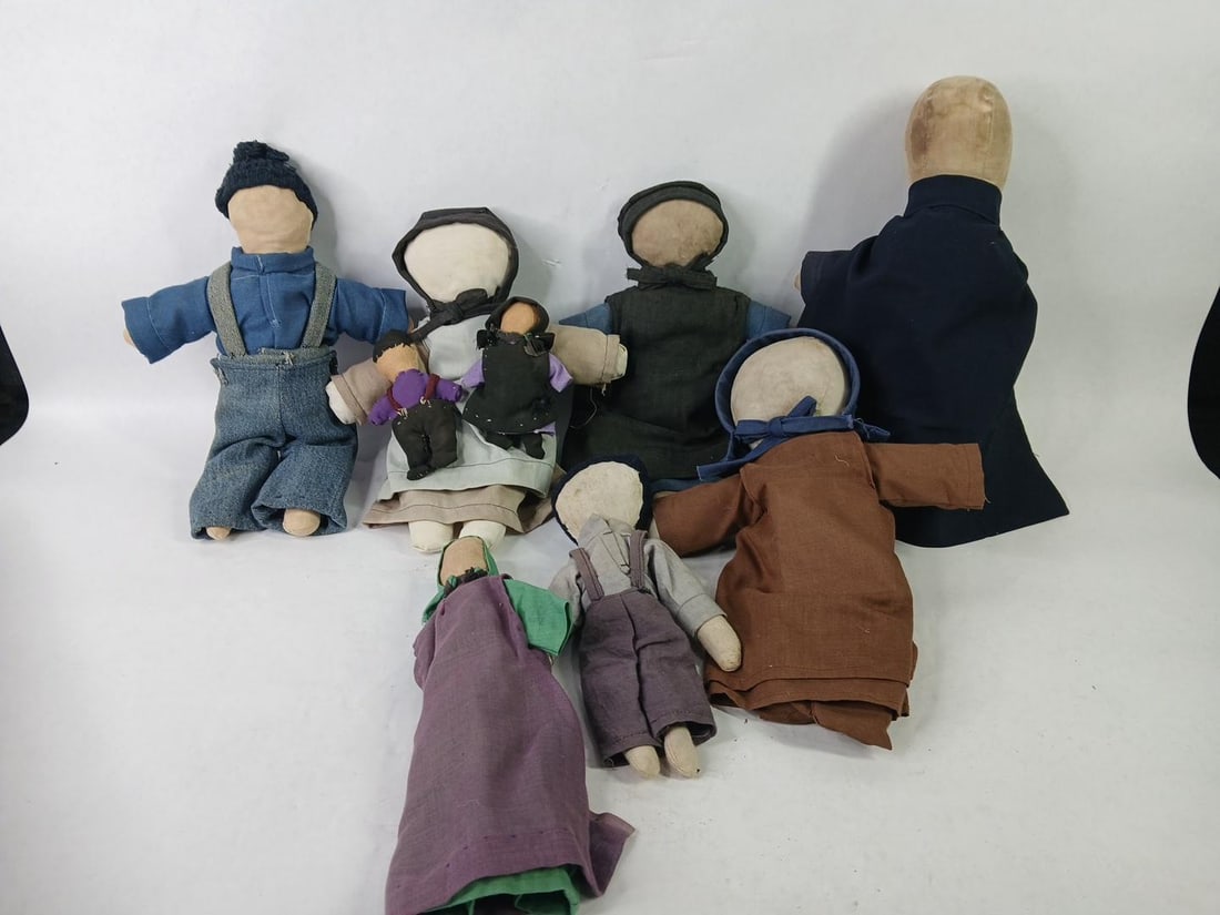 Old Amish Cloth Rag Dolls (1 of 5)