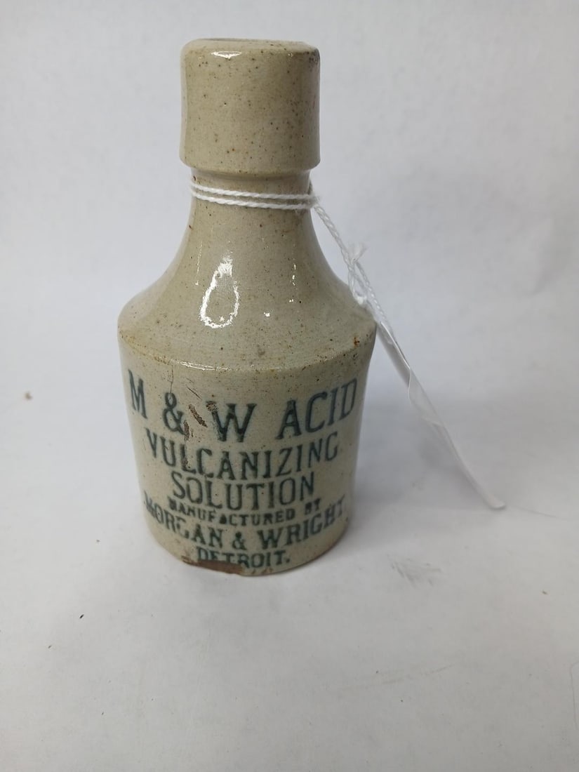 M & W Acid Vulcanizing Solution Morgan & Wright Stone Ware Crock Bottle (1 of 7)