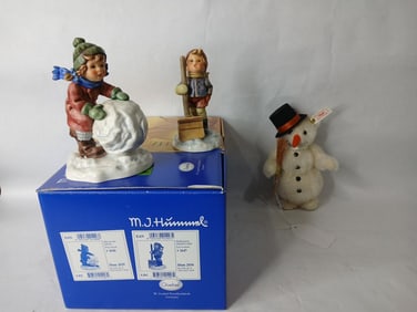 Goebel M.J. Hummel Frosty Friends Collector Set w/ Steiff Snowman