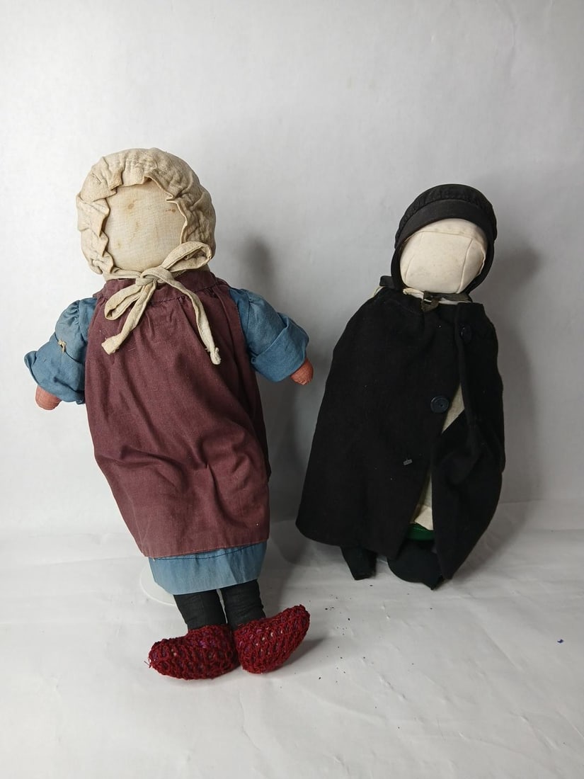 Primitive Hand Made Cloth Standing Amish Dolls (1 of 4)