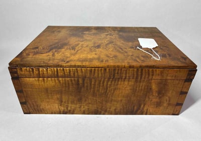 Tiger Maple Dovetailed Dresser Box