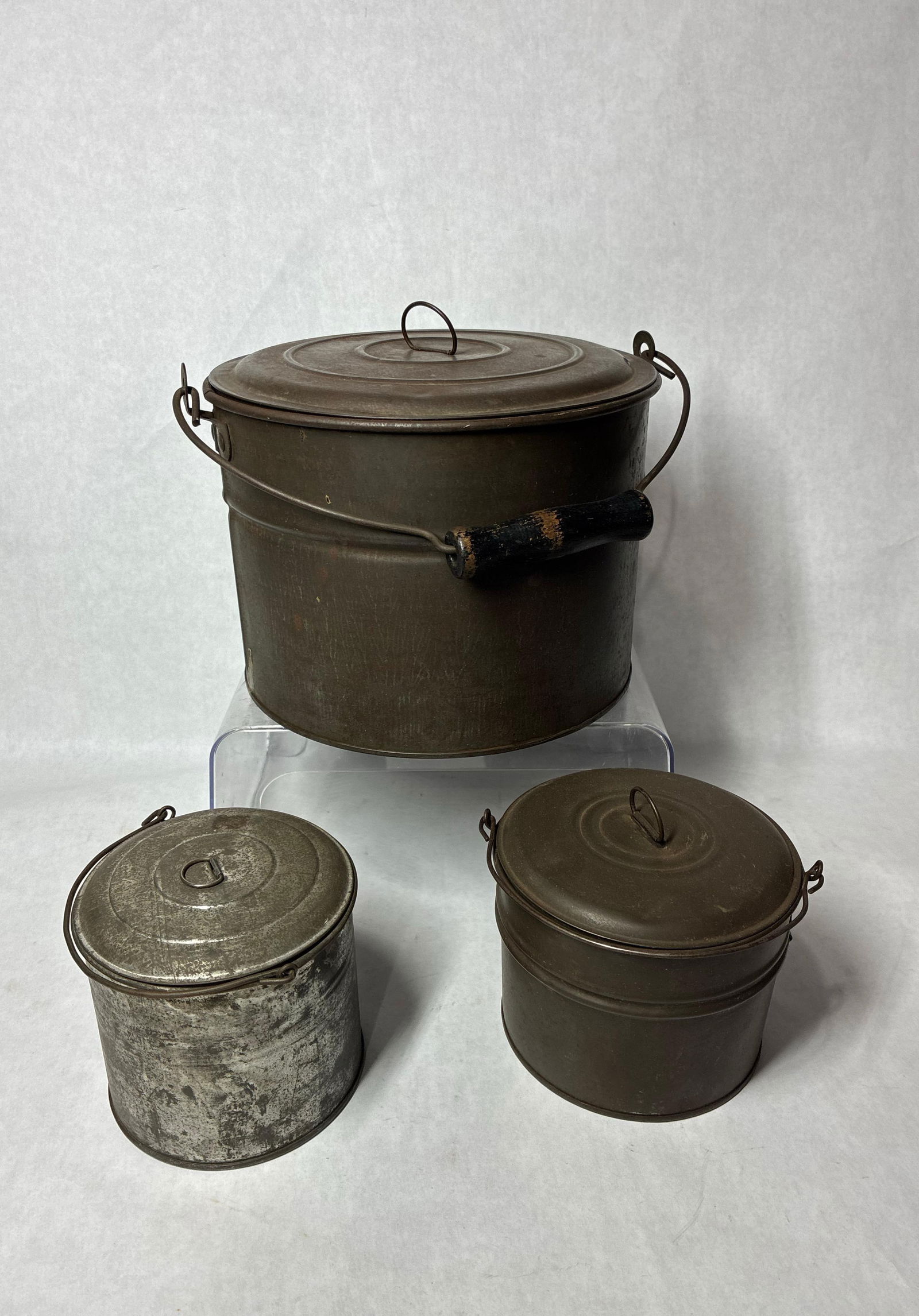 Large & Small Miners Lunch Pails (1 of 6)
