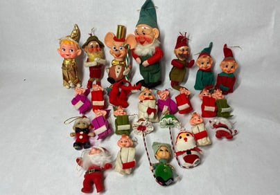 Christmas Knee Hugger Ornaments