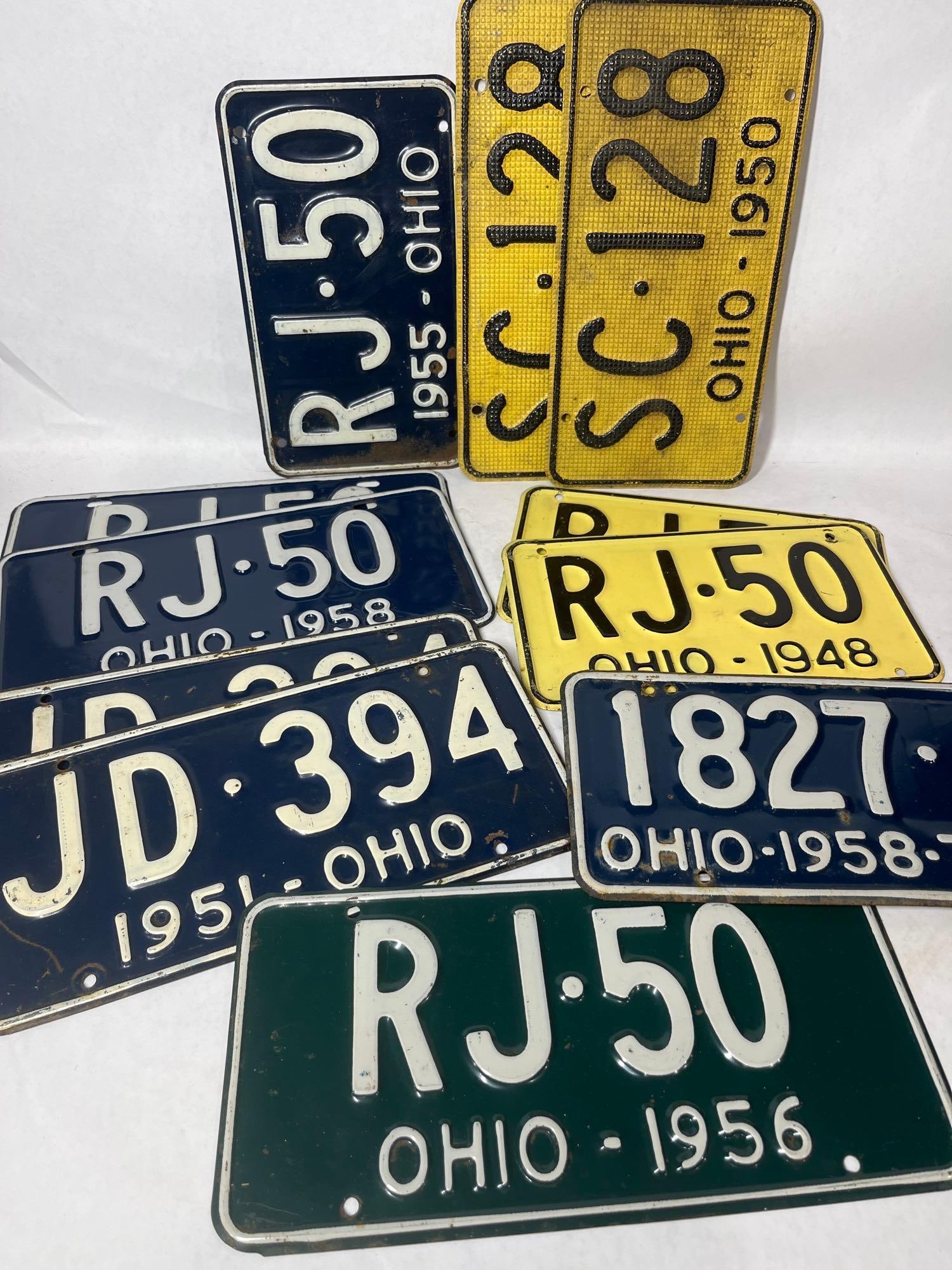 1940's & 50's License Plates Inc. 11 Various Plates: This lot includes a variety of years 