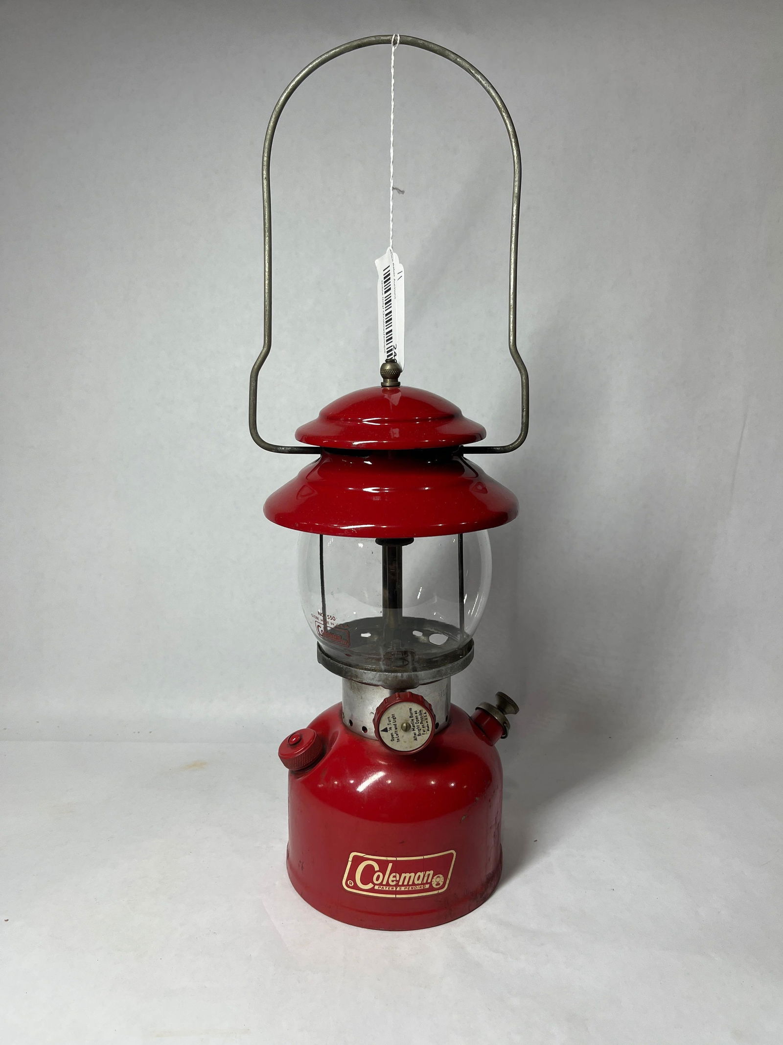 Coleman Model 200A Red Lantern (1 of 5)