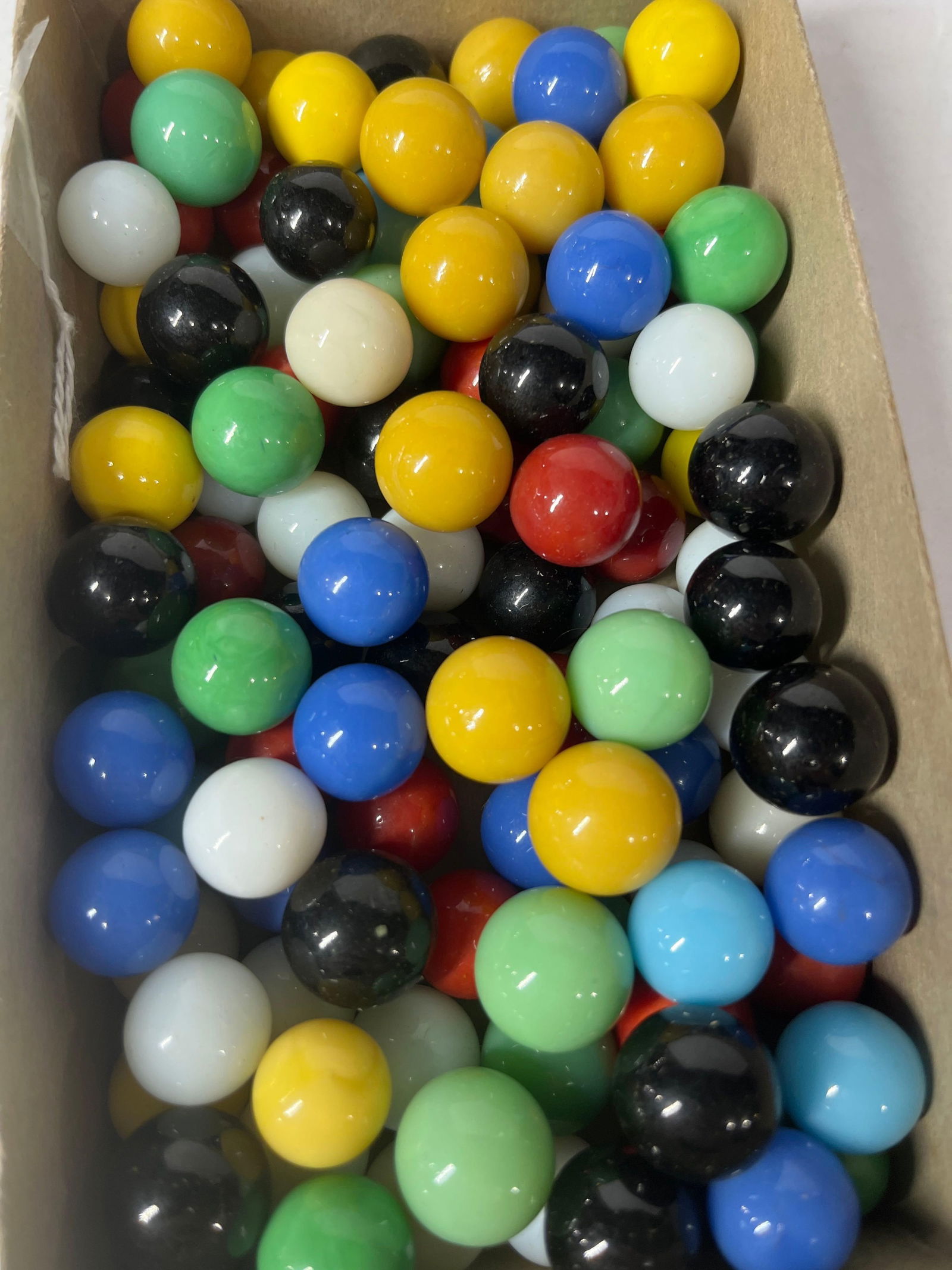 Lot of Early Marbles Inc. Uranium: This great early lot of marbles inc. uranium would make a great addition to any collection 