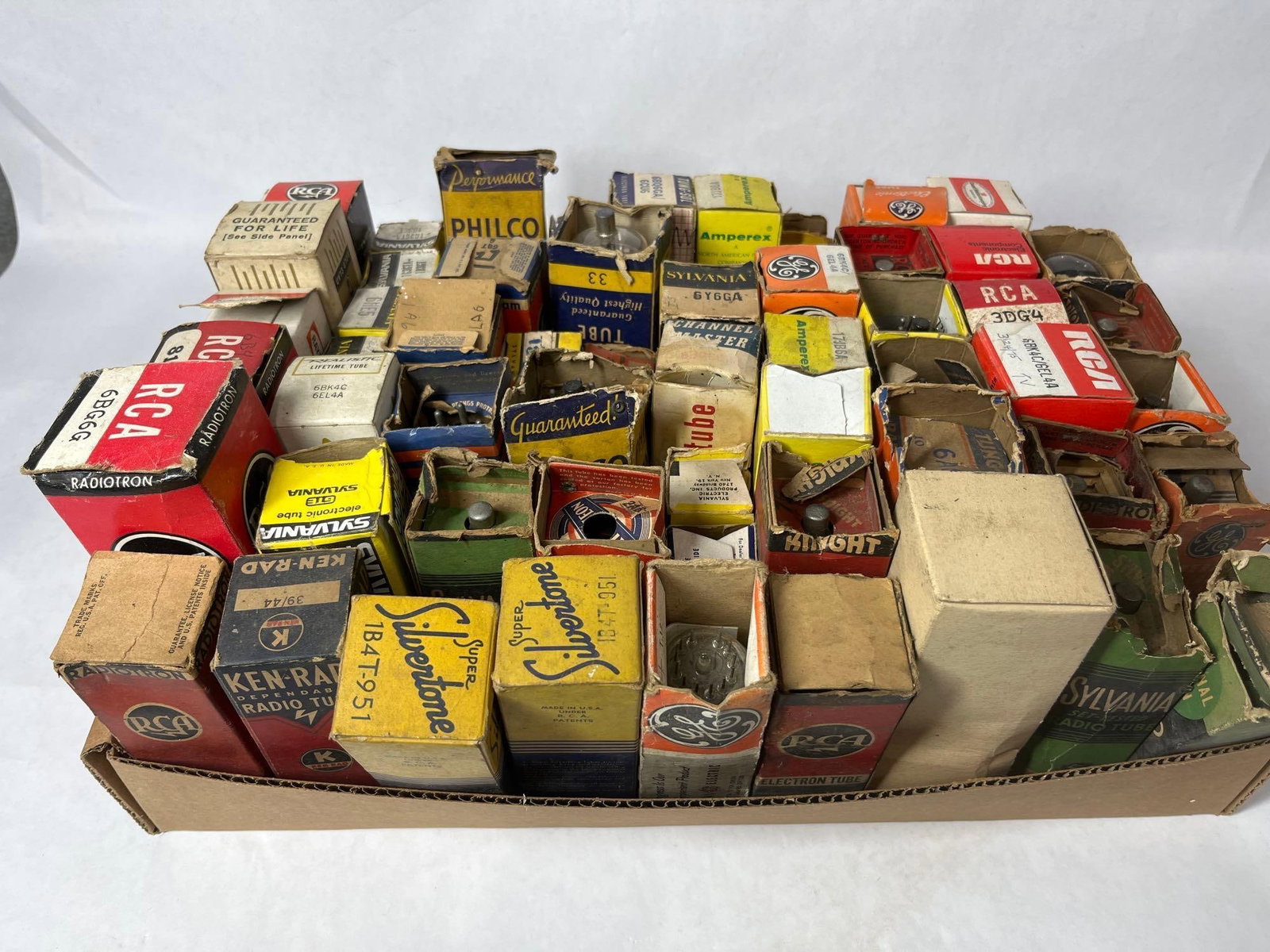 RCA, GE, Sylvania, Knight, Ken Rad and More Tubes in Original Packaging: this lot is loaded as shown in photos 