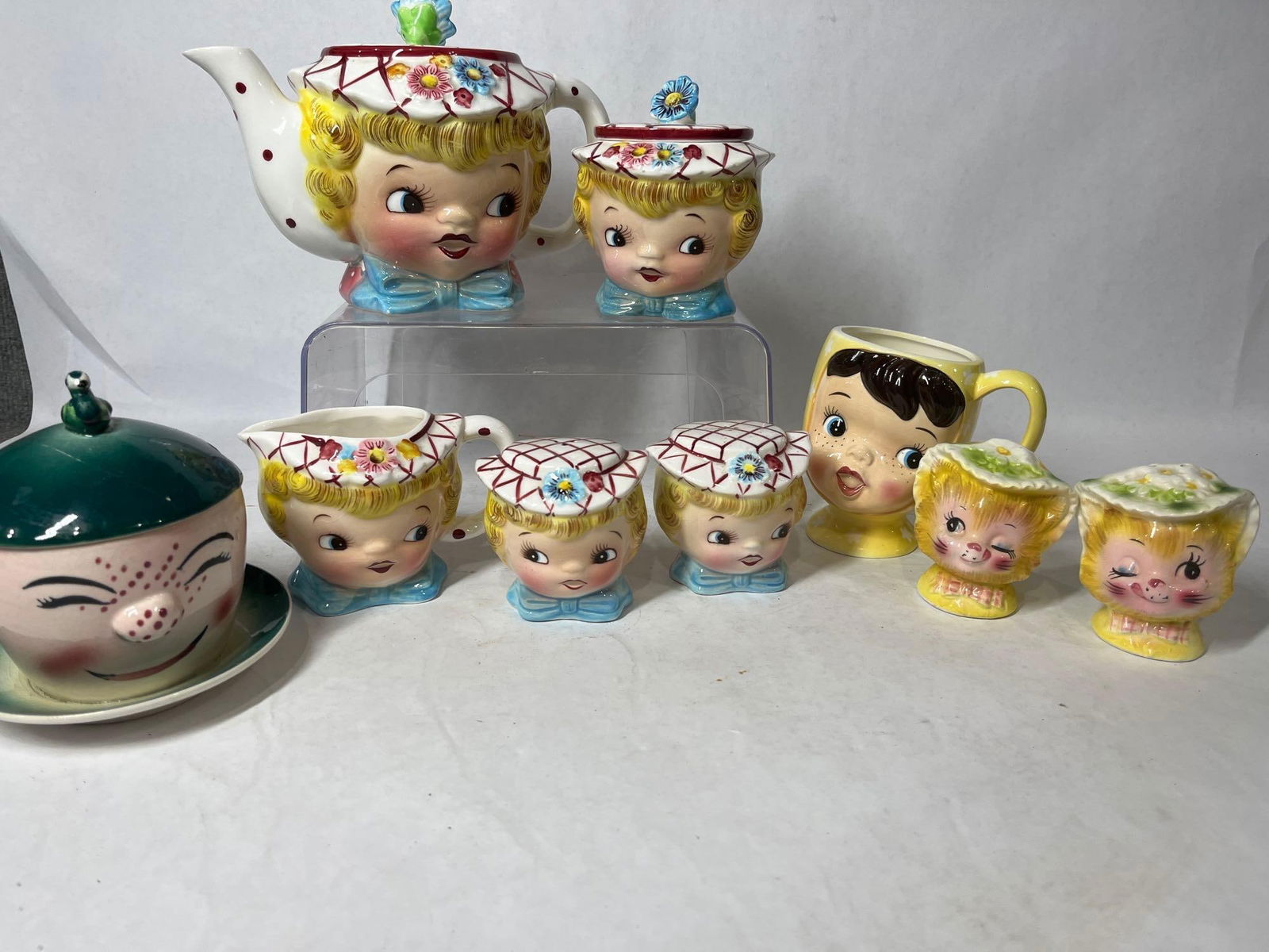 Lefton Porcelain Face Tea Pot Set w/ Cups and More Face Mugs (1 of 10)