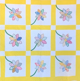 Fantastic Vintage Flower Applique 20 pc Bordered Quilt Block Hand Sewn Cottage Quilt