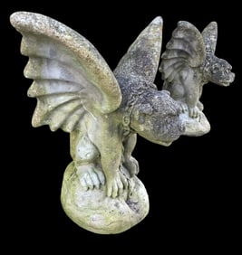 PAIR Vintage Gothic Gargoyle Winged Protector Garden Gate Concrete Statues