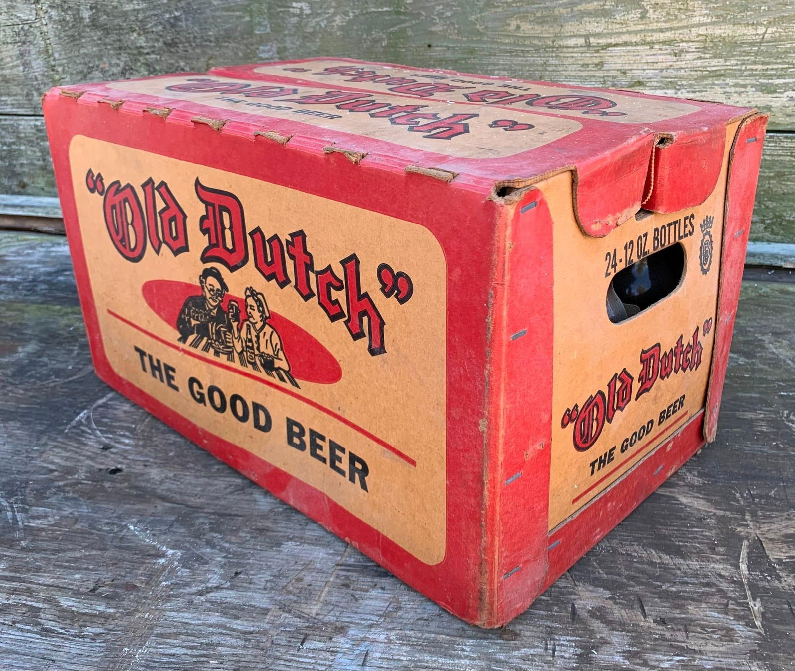 Vintage Old Dutch Beer Paperboard Advertising Crate and 23 Old Dutch Beer Bottles (1 of 7)