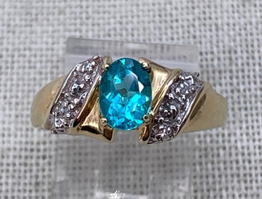 10k Yellow Gold Oval Robin Egg Blue Gemstone & Petite Diamond Ring