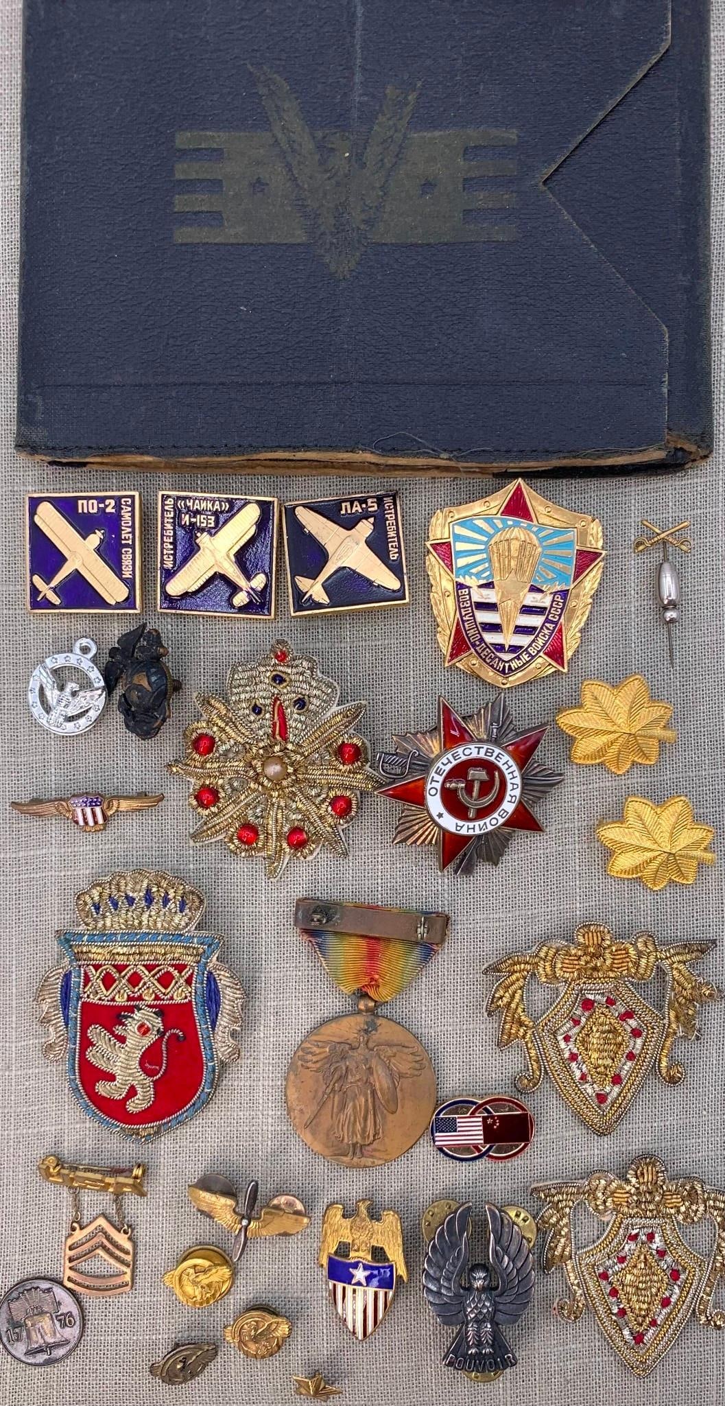 27 pc Vintage US and Foreign Military Pins, Medals, and War Ration Book Lot (1 of 17)