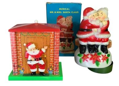 17 pc Vintage Santa Claus Christmas Decorations, Ornaments and Collectibles