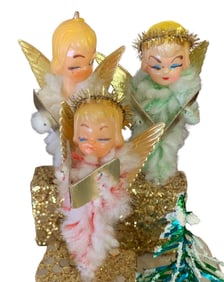 1950s Rotating Musical Singing Angel Trio Christmas Decoration