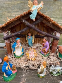 29 pc Vintage Nativity Stable and Woolworth Vignette Figurines Holiday Diorama