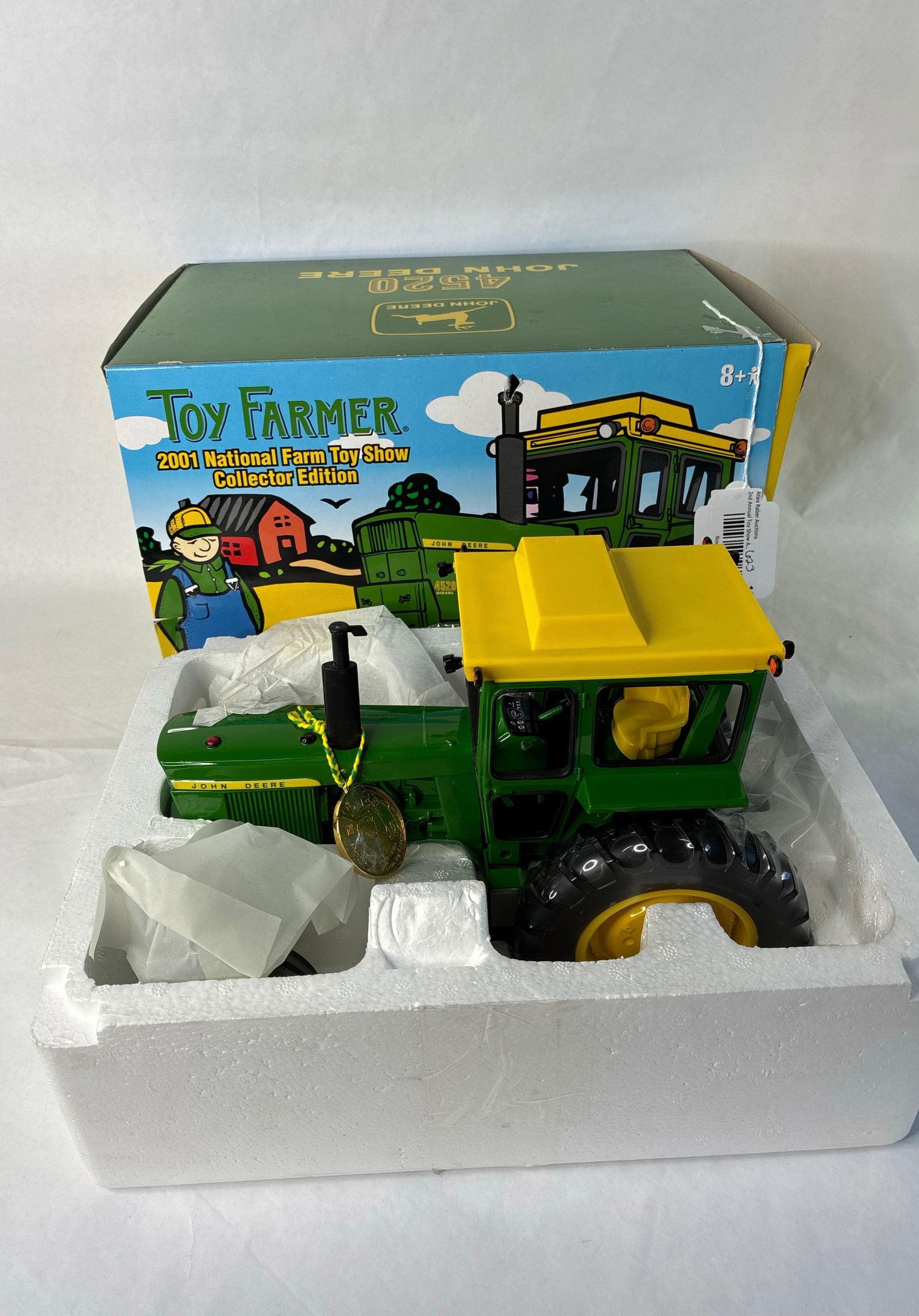 Ertl John Deere 4520 WF 2001 Nat. Farm Toy Show Collector Edition Tractor: NOS 1/16 scale Stock no. 16087A