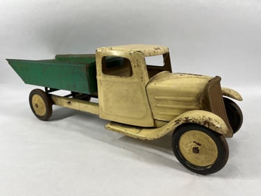 1930s Steelcraft Dump Truck