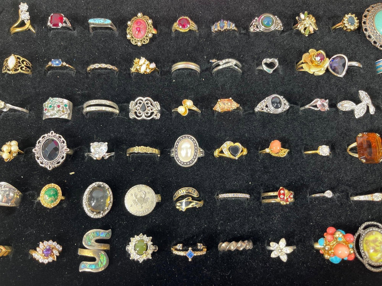 72 Wonderful Ladies Rings: A great variety with new and vintage styles. Several may be gold plated.Sizes range from 7 to 9