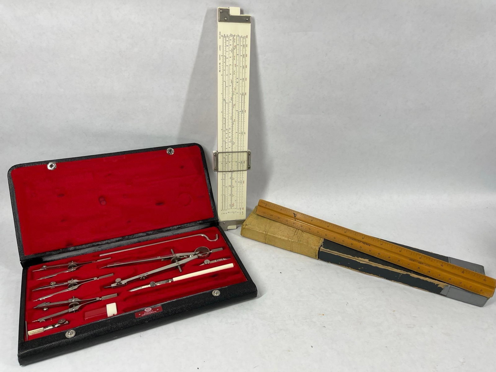 Post Machinist Tools and Slide Measures: Post College 1147C. Missing two pieces. Sun Hemmi Japan, no 259