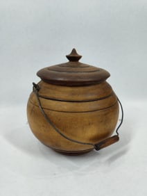 Early Peaseware covered jar