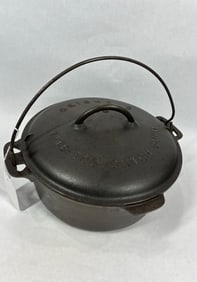 Griswold #8 Tite-Top Dutch Oven w/trivet