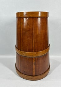 Early wood staved churn