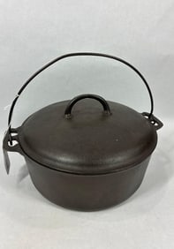 Erie #9 cast iron Dutch Oven