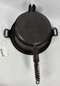 Griswold American #8 Waffle Iron